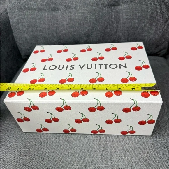 Louis Vuitton Murakami Cherries drawer box - Picture 6 of 8